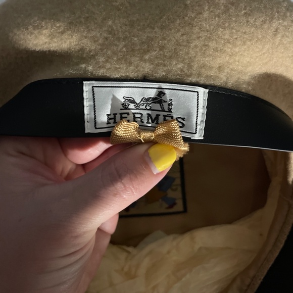 Hermes beret